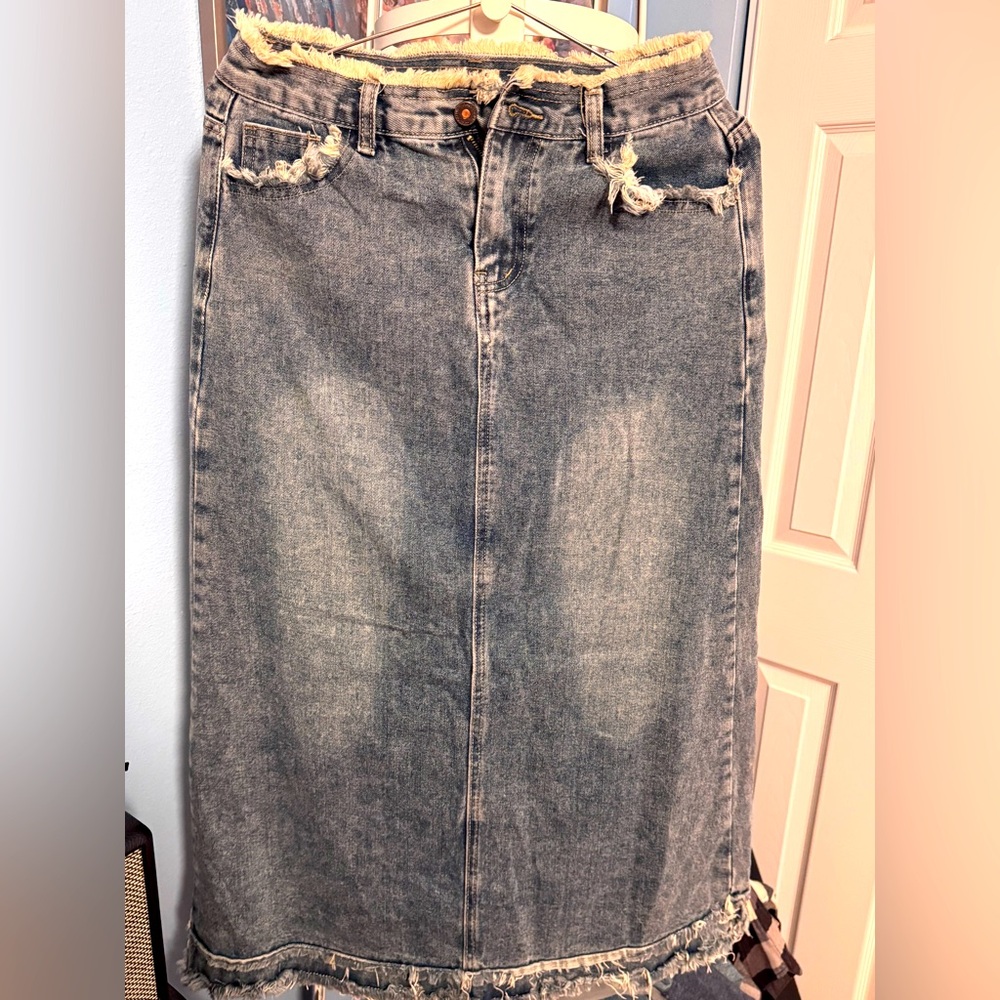 Y2K High Waisted Denim Midi Skirt Frayed Distressed Blue Fits M